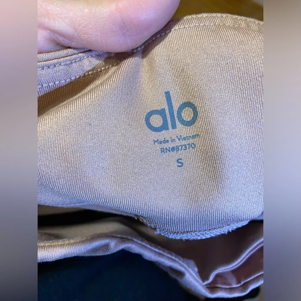 ALO Yoga like new